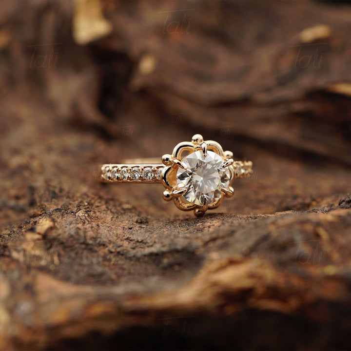0,66 CT Pırlanta Flora Vintage Altın Yüzük | HRD / GIA Uluslararası Sertifikalı Pırlanta-0.66 CT Diamond Flora Vintage Gold Ring | HRD / GIA International Certified Diamond