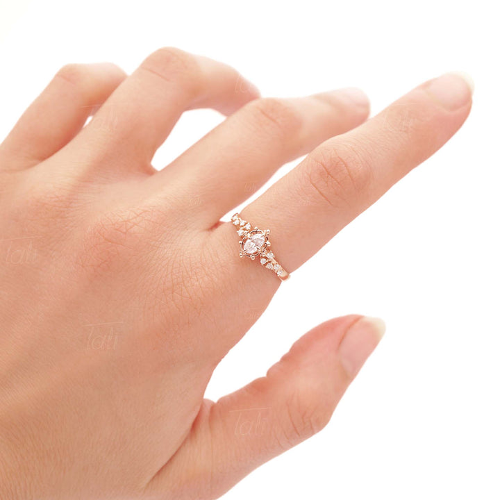 Astra 0.40ct Pirlanta vitage altin yuzuk parmaktaki duruşunun görüntüsü Astra 0.40ct diamond vintage solid gold ring