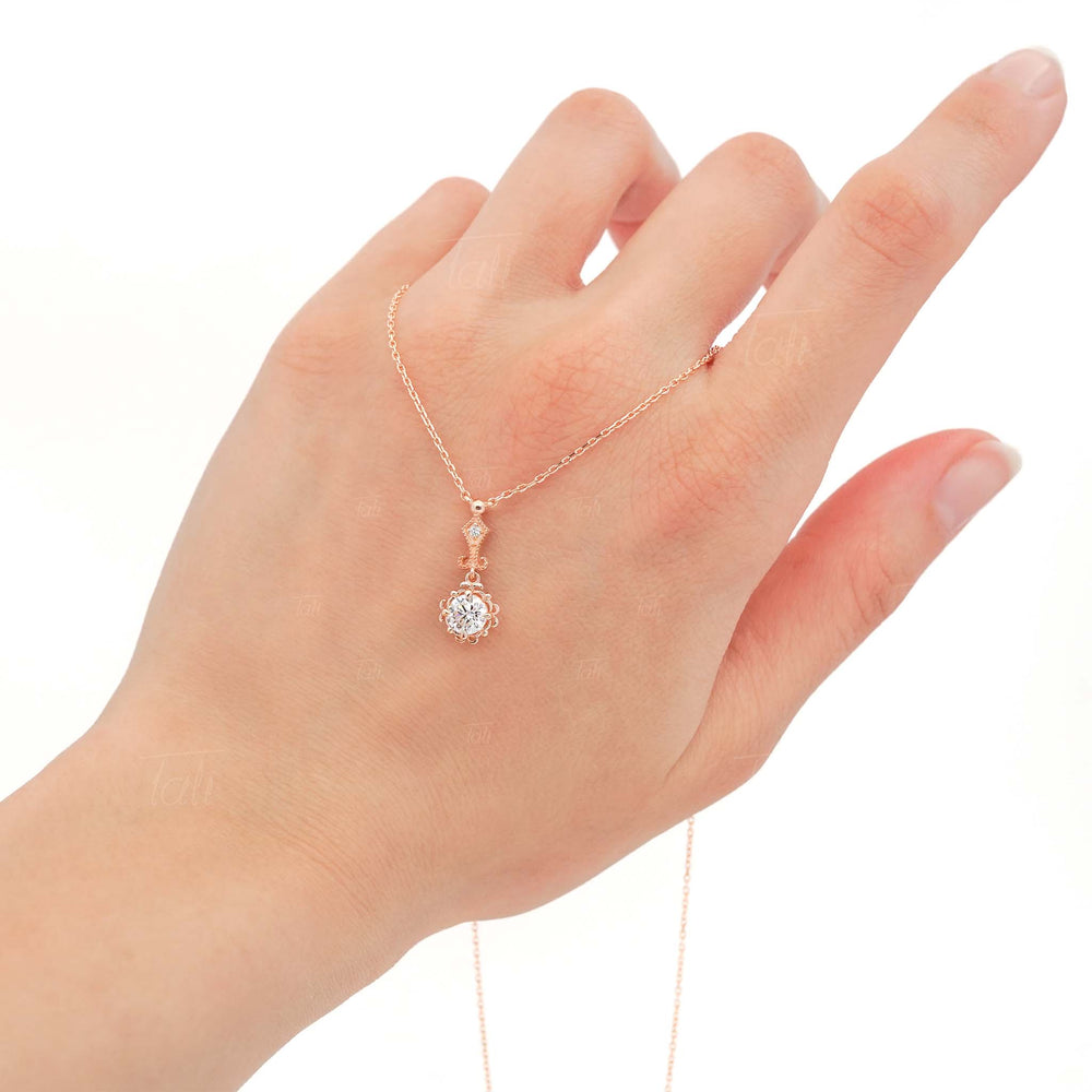 Beyaz topaz pırlanta vintage altın kolye tende görüntüsü- Beyaz topaz diamond vintage solid gold necklace