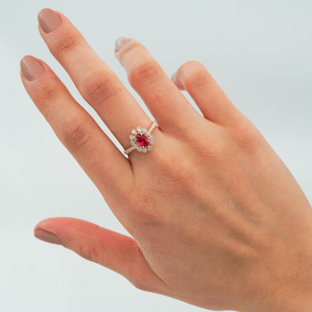 Halo Vintage Yakut Pırlanta Altın Yüzük, Halo Vintage Ruby Diamond Gold Ring