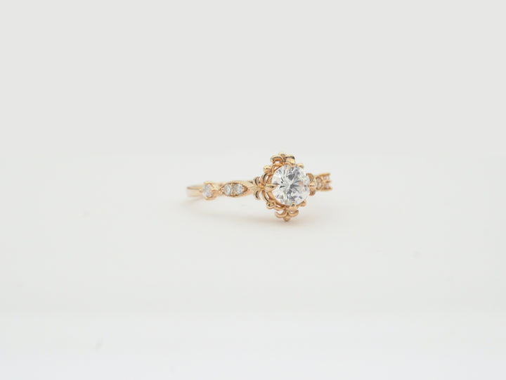 Aura Vintage Beyaz Topaz Pırlanta Altın Yüzük, Aura Vintage White Topaz Diamond Gold Ring