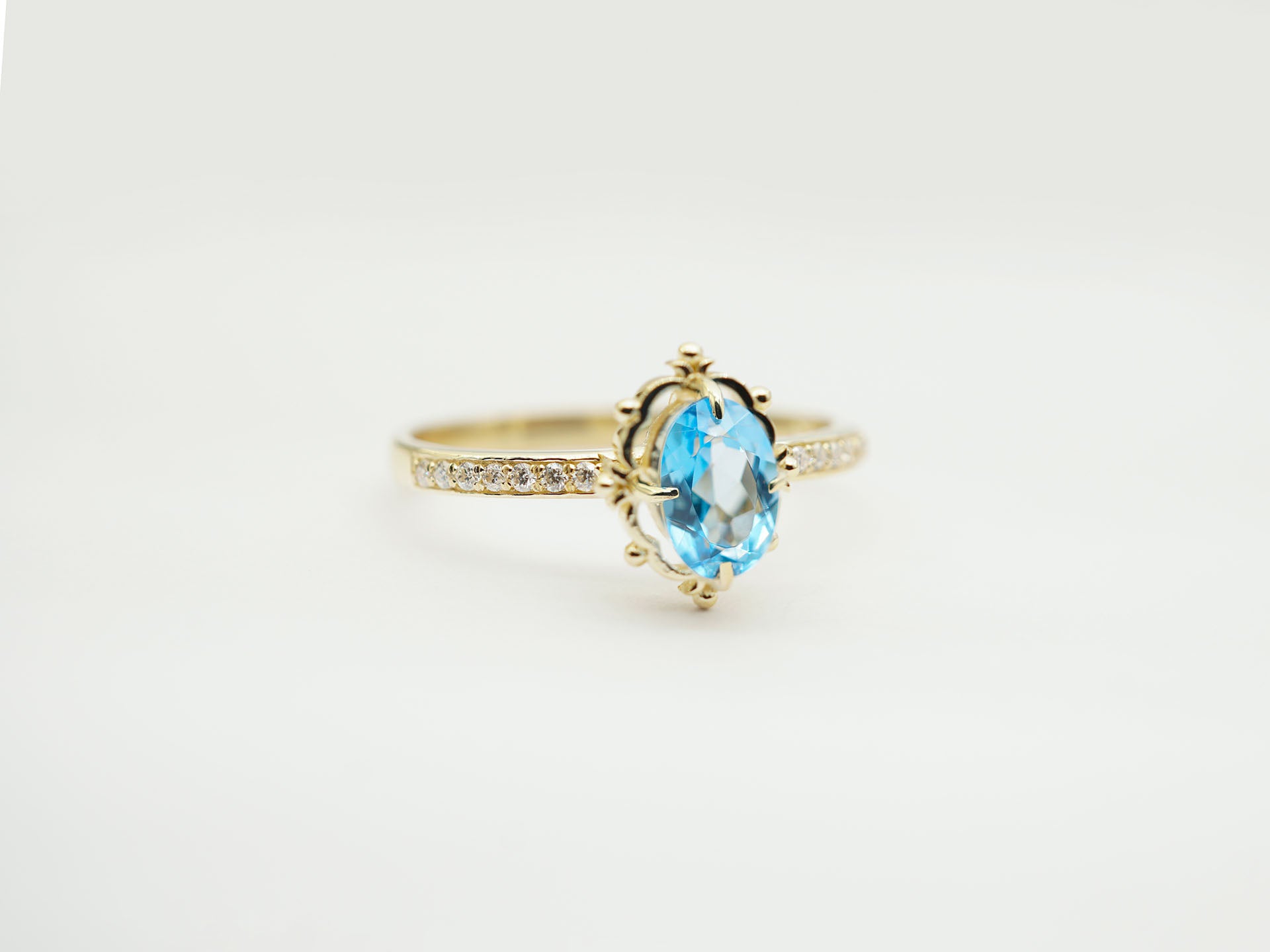 Tali pırlanta swiss blue topaz ve pırlanta vintage altın yüzük, tali jewellery swiss blue topaz gold vintage ring
